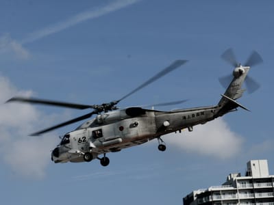 海上自衛隊、横須賀地方総監部　ヘリコプター地上展示