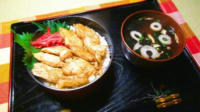 ◆：◇　焼き鳥丼　　　　　20220527