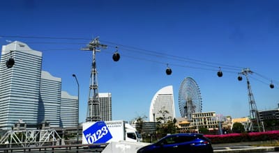 日本初、世界最新の都市型循環式ロープウェイ YOKOHAMA AIR CABIN. （ヨコハマ エア キャビン）