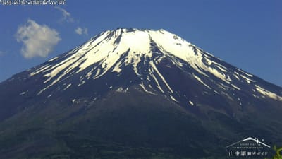           【富士山】　残雪の富士山   🗻