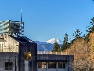 上野原中学校前の登山口からの富士山