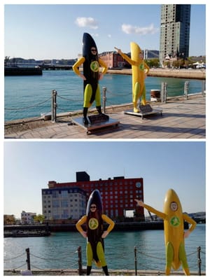 「バナナマン像」　続々門司港レトロ地区   (グルメ旅情ツアー２日目)       2023年４月8日