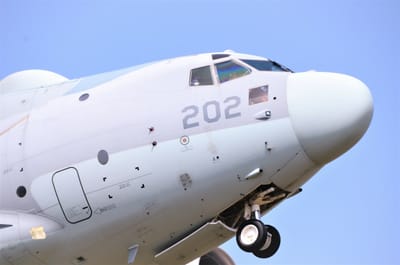 C-2輸送機　接写