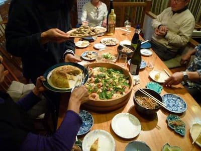 ホームパティ―のメイン料理は岡山祭り寿司