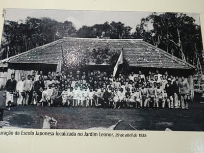 ロンドリーナ駅舎博物館に展示されていた旧日本人学校の写真