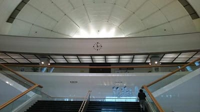 映画ワイルド７のロケ地…福岡市博物館の階段